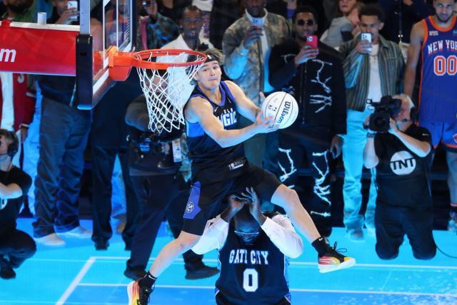 竞彩-麦克朗再救扣篮大赛！布朗无视争议：我接近夺冠