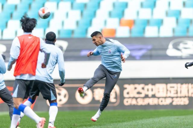 1738894587277054339.jpg 001NFGoTgy1hyaxt7exs5j65403eqqv602.jpg